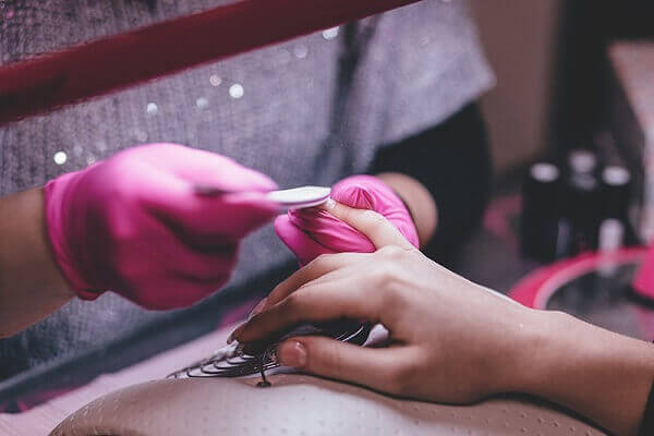 Học nghề nail có khó không, học nail cần chuẩn bị những gì?