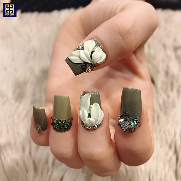 Thời gian học nghề nail mất bao lâu, học nail có quá phức tạp, có đòi hỏi khiếu thẩm mỹ, hoa tay hay không? 5 Vậy học nghề nail có khó không?