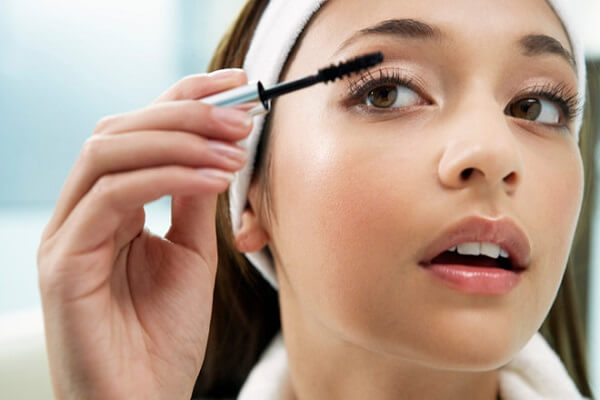 Cùng tìm hiểu về makeup - Giá trị của nghề trang điểm hiện nay 2 Cùng tìm hiểu về makeup - Giá trị của nghề trang điểm hiện nay