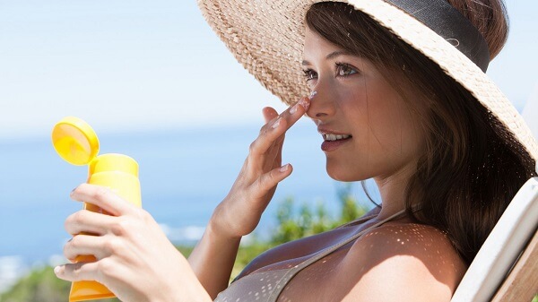 Học ngay cách chăm sóc da toàn thân mùa hè với 6 bước đơn giản
