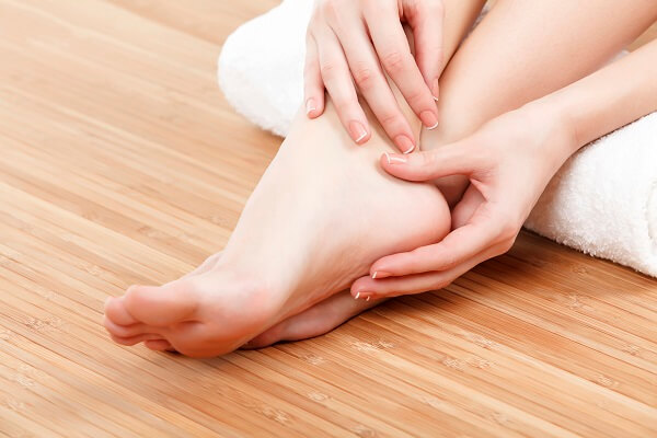 Cách chăm sóc đôi chân tại nhà như spa cực hiệu quả