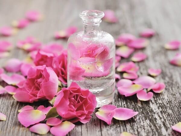 6 cách chăm sóc da nhờn mùa nắng nóng bạn nên biết 2 Cách chăm sóc da nhờn mùa nắng nóng bạn nên biết