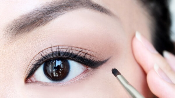 Bạn đã biết cách trang điểm mắt cho người mới bắt đầu chưa?