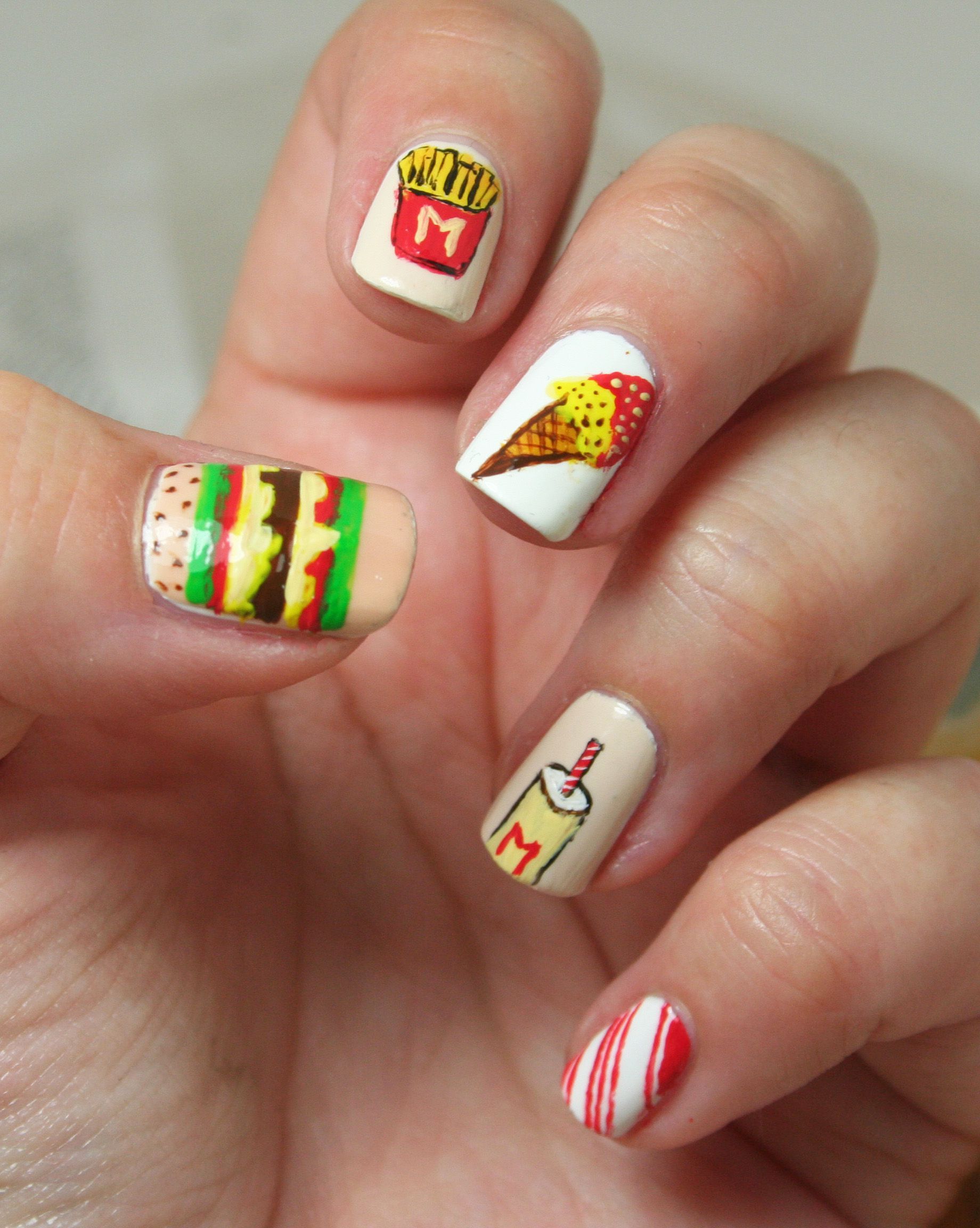 Những mẫu nail xịn xò nhất cho cô nàng đam mê ăn uống! 4